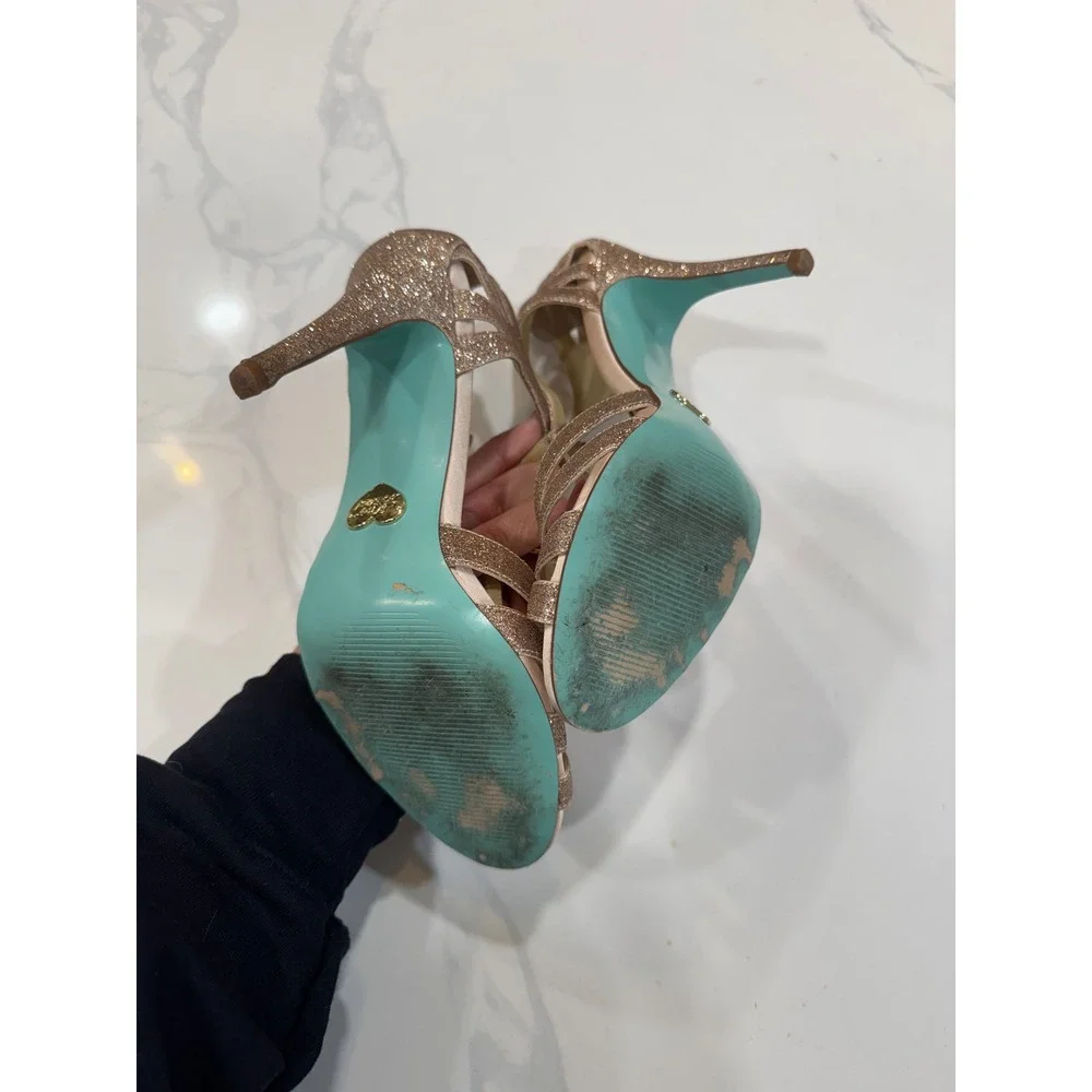 Betsey Johnson Gold Glitter T-Strap Sandals Size 7.5 Gold Women's